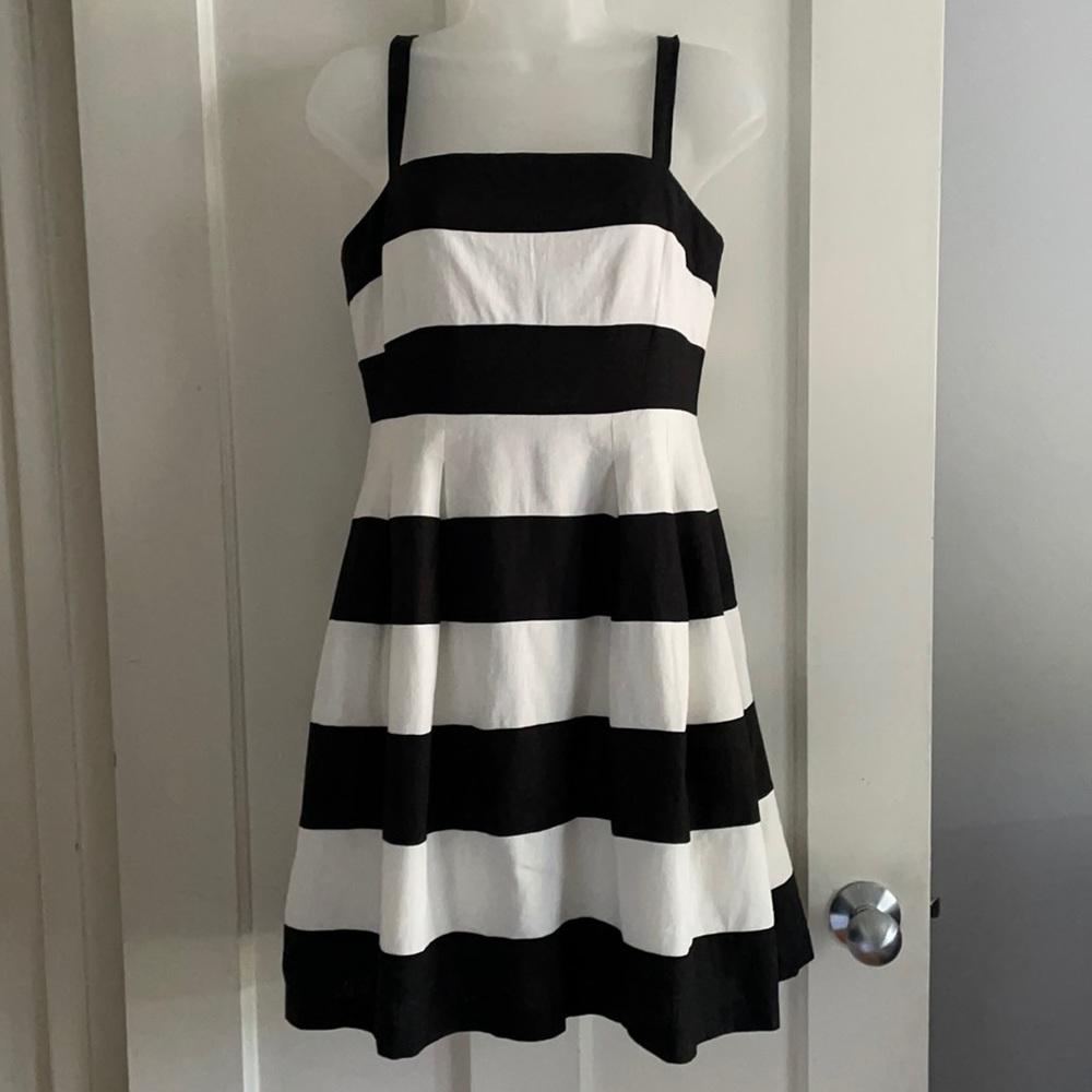 New with tags LOFT black & white bold stripe dress